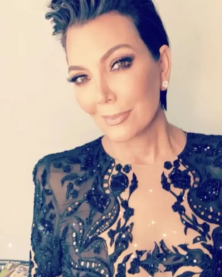 Kris Jenner danas slavi 66. rođendan, ali i dalje žari i pali i čini se da će zauvijek biti velika šefica Kardashian obitelji.