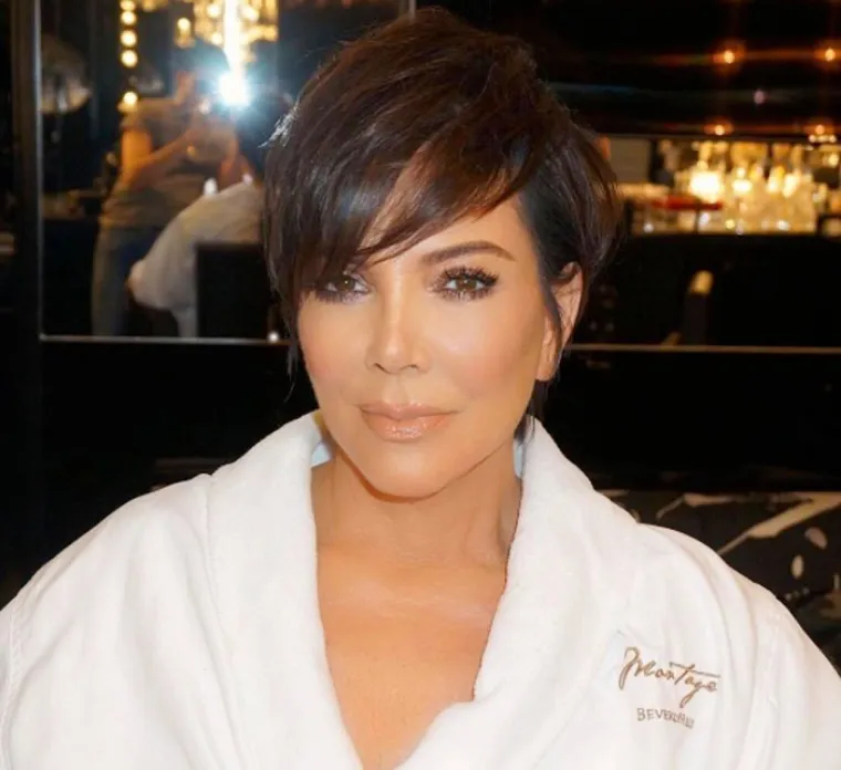 Kris Jenner je vlastitu kćer bacila u vatru radi love? Otkriveno ime jedine cure u obitelji koja joj se odbija pokoriti