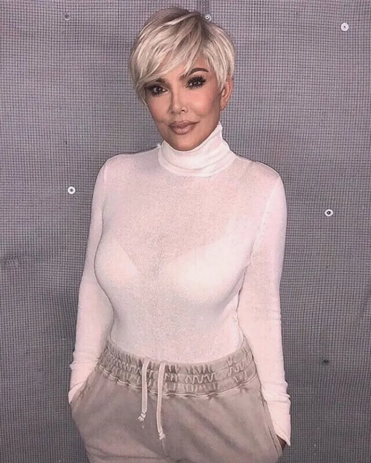 Kris Jenner je vlastitu kćer bacila u vatru radi love? Otkriveno ime jedine cure u obitelji koja joj se odbija pokoriti