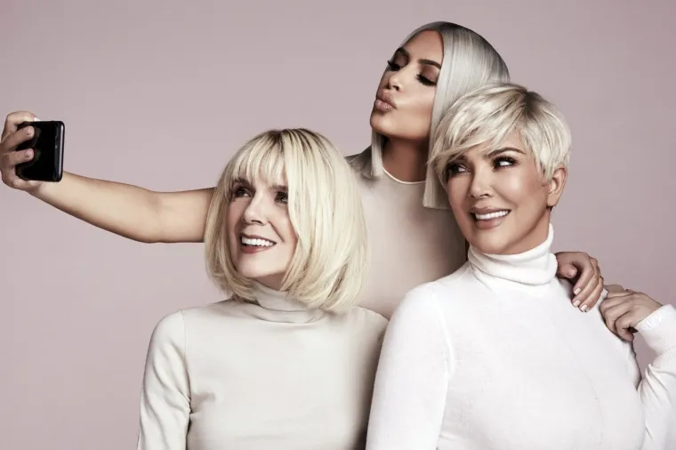 Kris Jenner je vlastitu kćer bacila u vatru radi love? Otkriveno ime jedine cure u obitelji koja joj se odbija pokoriti