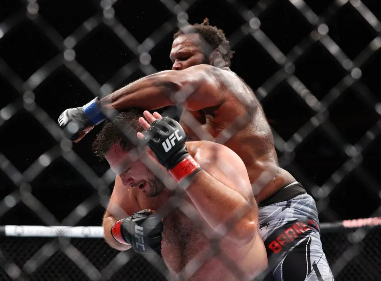 Nova UFC senzacija od 130 kg oduševila čitav borilački svijet