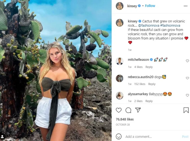 Sjećate li se djevojke koja je polugola prekinula finale Lige prvaka? Njen Instagram pun je golišavih fotki