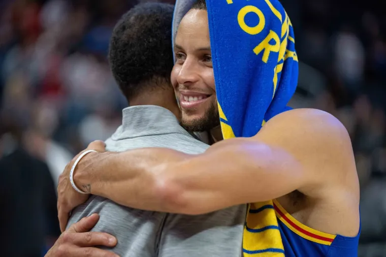 Nitko nije mogao vjerovati čemu svjedoči: Steph je ponovno pomaknuo granice