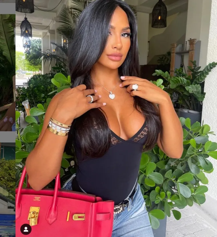 Floyd će s njom trošiti ogroman novac: Ovo je nova Mayweatherova djevojka, bujnim oblinama ruši društvene mreže