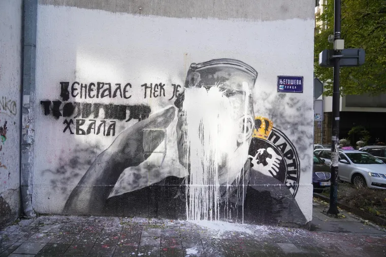 Đorđo Žujović, predstavnik Socijaldemokratske partije Srbije, rekao je za Nova.rs da je njegova civilazacijska dužnost bila uništiti mural posvećen Ratku Mladiću, jer se njime baca ljaga na sve građane
