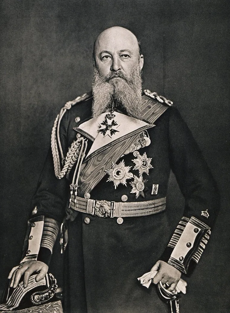 Dobio je ime po admiralu Alfredu von Tirpitzu, glavnom idejnom vođi njemačke ratne mornarice u Prvom svjetskom ratu. 