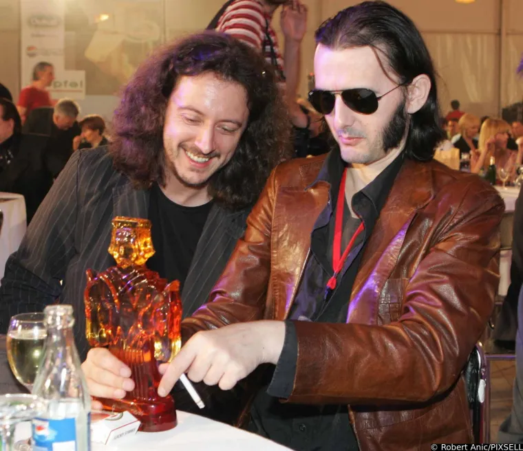 Fotke koje bude nostalgiju: Pogledajte na&scaron;e zvijezde prije 15 godina. Neprežaljeni Oliver uvijek je bio unikat...