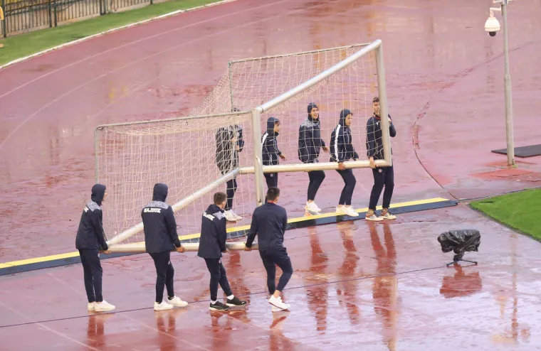 Luka Modrić i dru&scaron;tvo u nogometnom hramu: Primjećujete li ne&scaron;to na reprezentativcima?