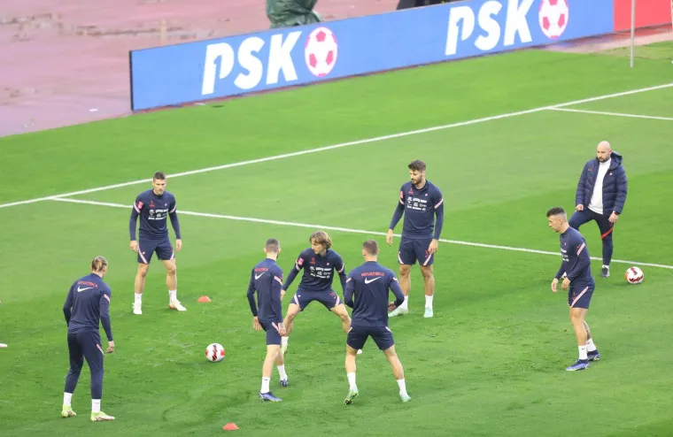 Luka Modrić i dru&scaron;tvo u nogometnom hramu: Primjećujete li ne&scaron;to na reprezentativcima?