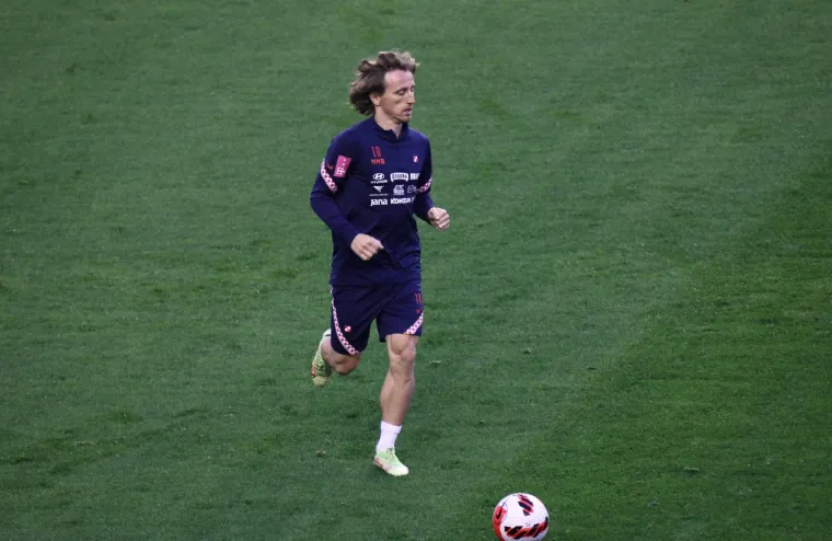 Luka Modrić i dru&scaron;tvo u nogometnom hramu: Primjećujete li ne&scaron;to na reprezentativcima?