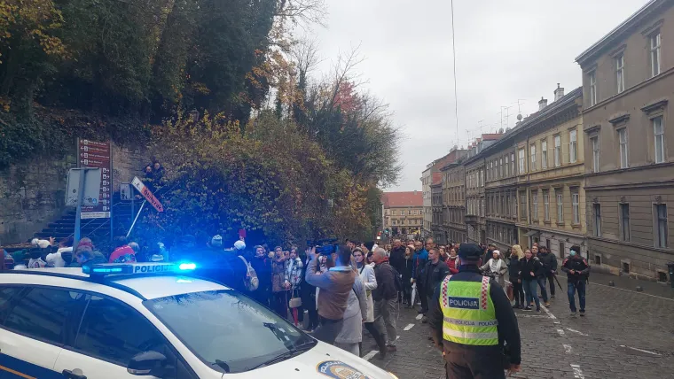 U glavnom gradu odvija se Tihi bijeli mar&scaron; protiv COVID potvrda