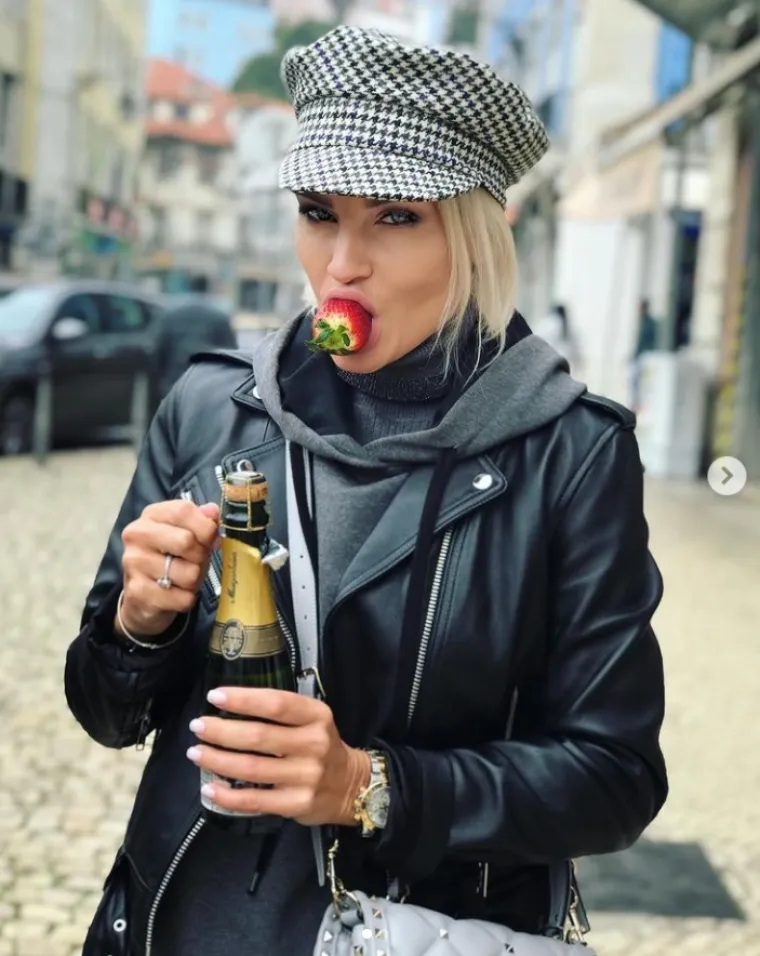 Ruski tragičar ima opako zgodnu suprugu, ona će ga sigurno znati utješiti nakon skupe pogreške protiv Vatrenih