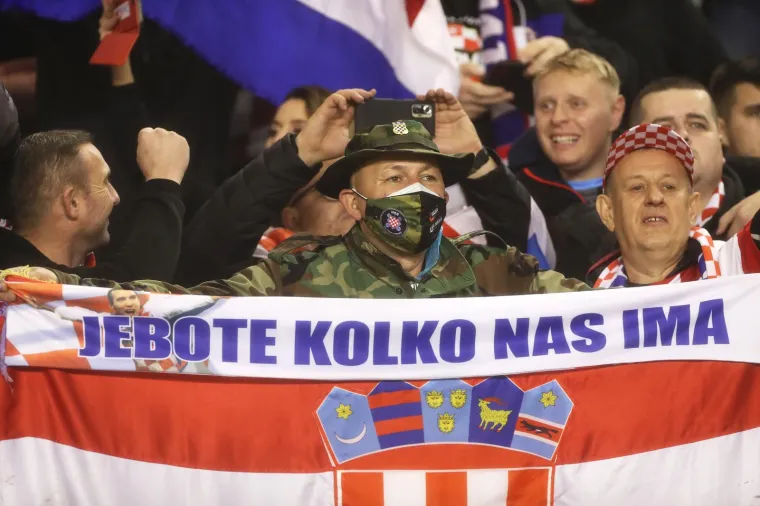 'Skandal, ustaška znamenja su bila posvuda, zloupotrijebili su nogometaše za ustaštvo i skandiralo se stalno Vukovaru'