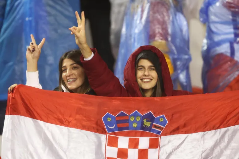 'Skandal, ustaška znamenja su bila posvuda, zloupotrijebili su nogometaše za ustaštvo i skandiralo se stalno Vukovaru'
