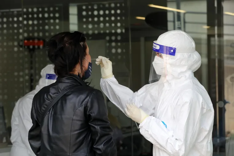 U Rijeci počelo testiranje na covid državnih i javnih dužnosnika