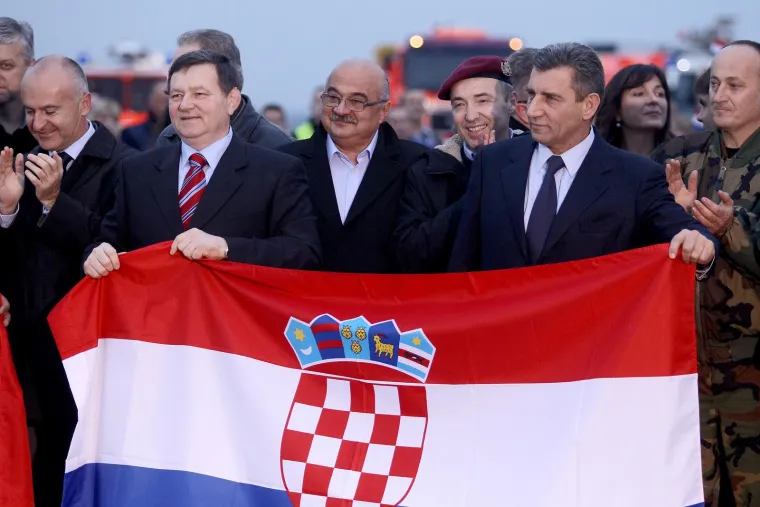 Milanović je zbog njih momentalno digao državni avion: Na današnji dan oslobođeni su Ante Gotovina i Mladen Markač