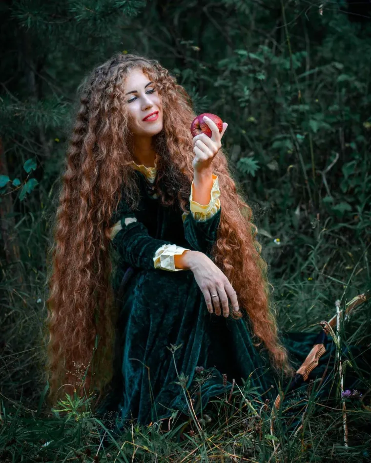 Kosa joj je čudo, ali definitivno ne i jedini adut: Nestvarno lijepa Alena plijeni pažnju gdje god se pojavi