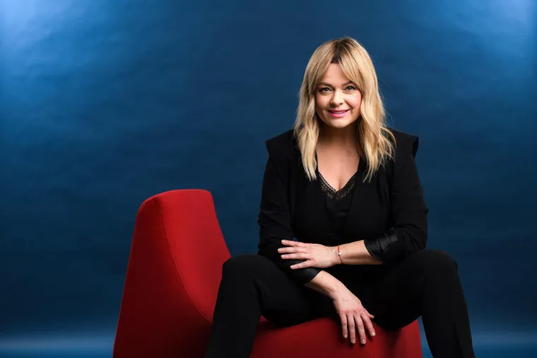 Mineino pravo ime je Renata Končić, a svoje scensko ime navodno je odabrala dok je listala po enciklopediji grčke mitologije, kada joj se posebno dopalo ime boginje ljubavi i mira.