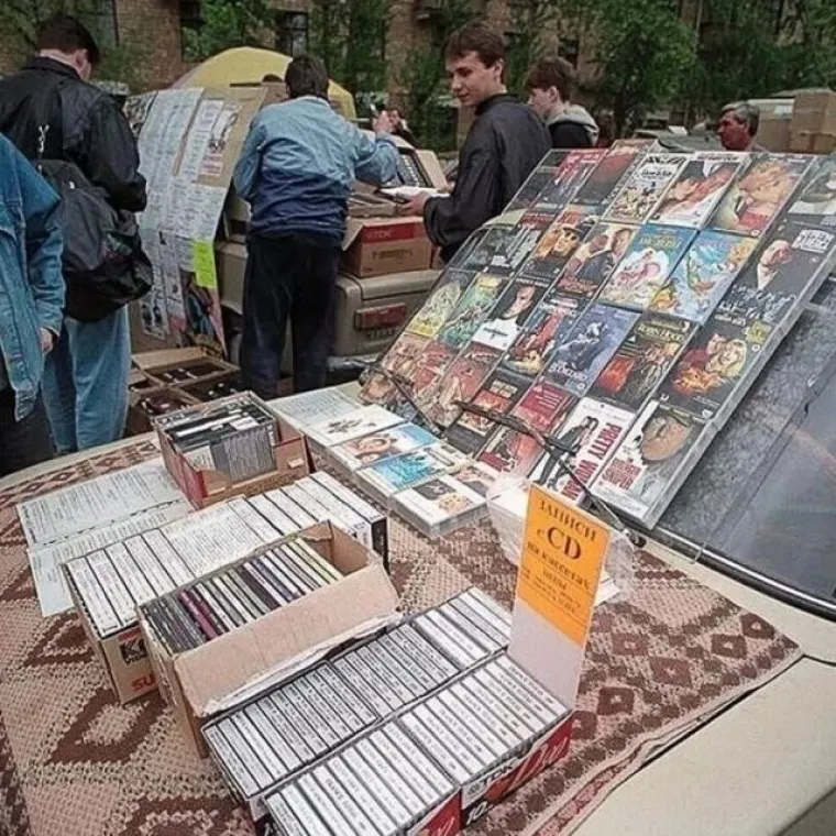 Dok ne izmisle vremeplov bolji prikaz 90-ih nećete naći: Evo kako su zapravo izgledale ako sa strane ostavimo sve ružne stvari