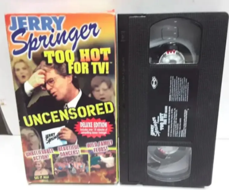 Dok ne izmisle vremeplov bolji prikaz 90-ih nećete naći: Evo kako su zapravo izgledale ako sa strane ostavimo sve ružne stvari