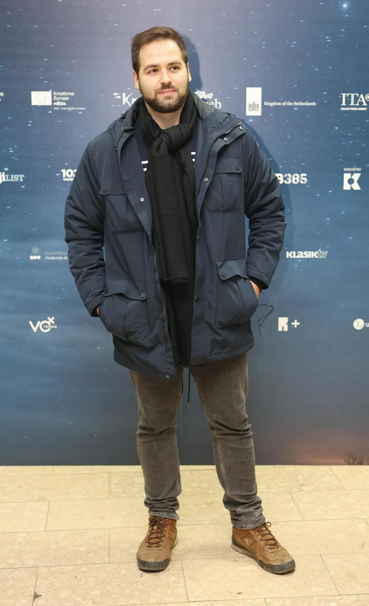 Obukla se kao prava frajerica i super joj stoji: Nives Ivanković ukrala pozornost na premijeri 'Zbornice'