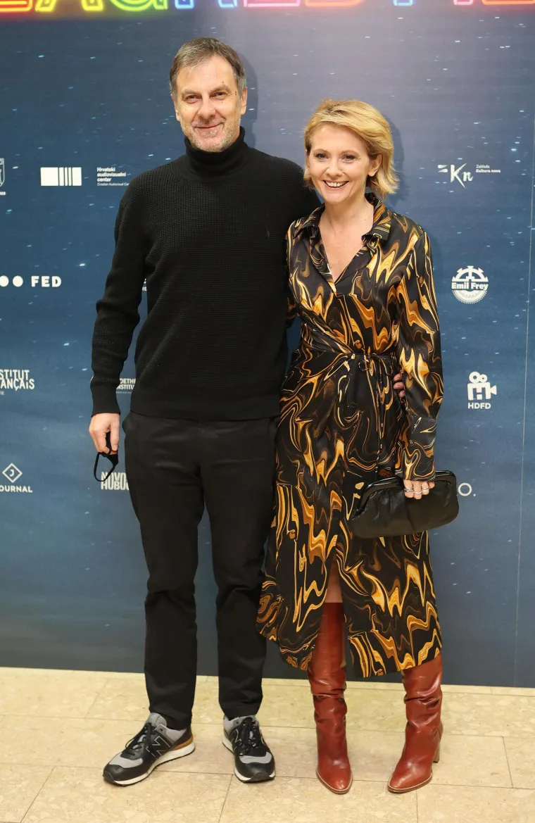 Obukla se kao prava frajerica i super joj stoji: Nives Ivanković ukrala pozornost na premijeri 'Zbornice'