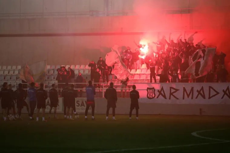 Armada posjetila nogometa&scaron;e Rijeke na treningu uoči okr&scaron;aja s Hajdukom, pogledajte kako je to izgledalo