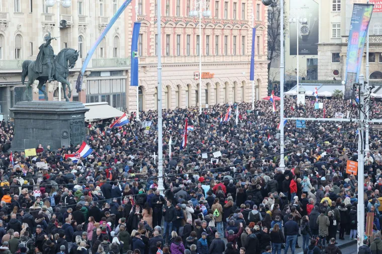 Prosvjed protiv korona mjera u Zagrebu