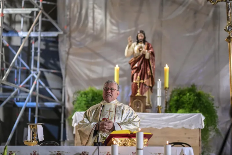 U bazilici Srca Isusova prvi puta nakon razornog potresa služena misa