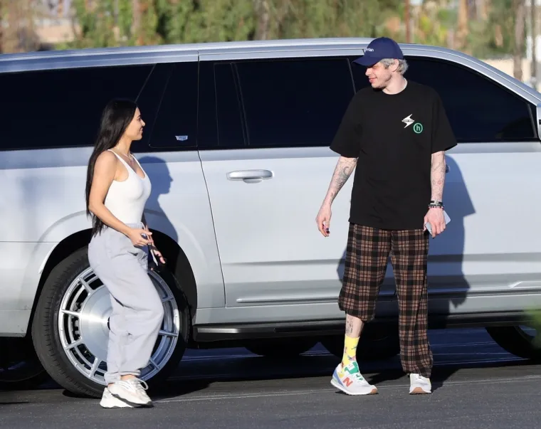 Kim Kardashian uhvaćena s novim frajerom. Hollywood se pita - kako ovaj tip uspijeva zavesti najseksi žene svijeta?