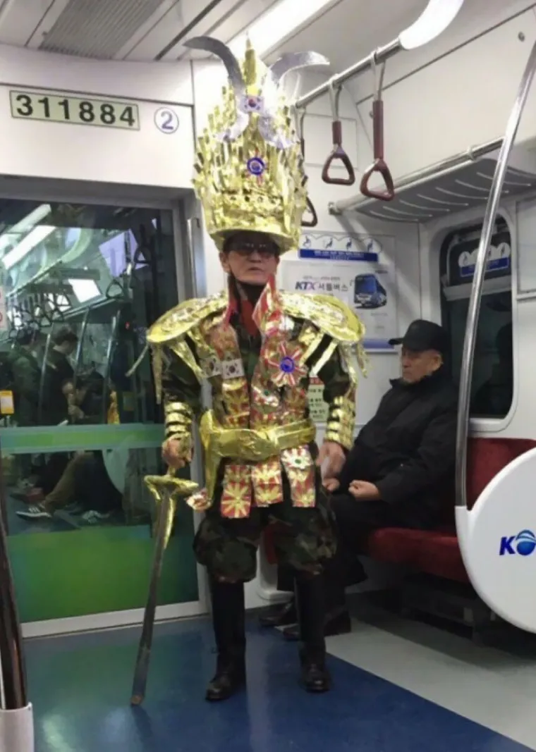 Linija 'Zona sumraka - Dosjei X' ponovno prometuje, prva postaja je wtfozemska!