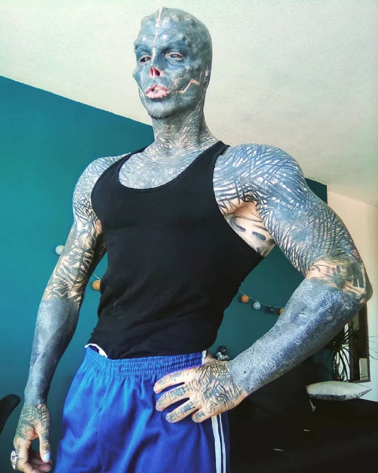 Dao si je odsjeći dva prsta kako bi mu &scaron;aka podsjećala na kandžu, a po glavi mu se motaju jo&scaron; gore ideje!