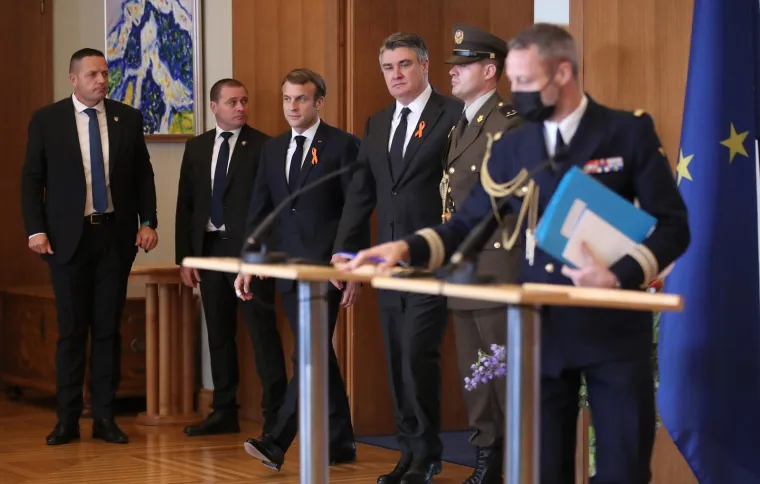 Milanović i Plenković ugostili Macrona: Na Pantovčaku svi bez maski, u Banskim dvorima na sve se pazilo