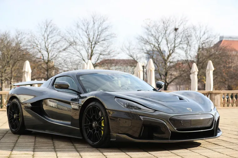 Mate Rimac Emmanuelu Macronu pokazao Neveru: 'Ako voli jurilice, provozat ću ga'