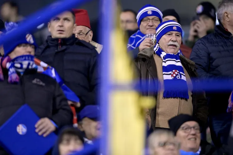 Navijači stigli na Maksimir: Pogledajte kako izgledaju tribine u ključnoj utakmici za Dinamo u Europi