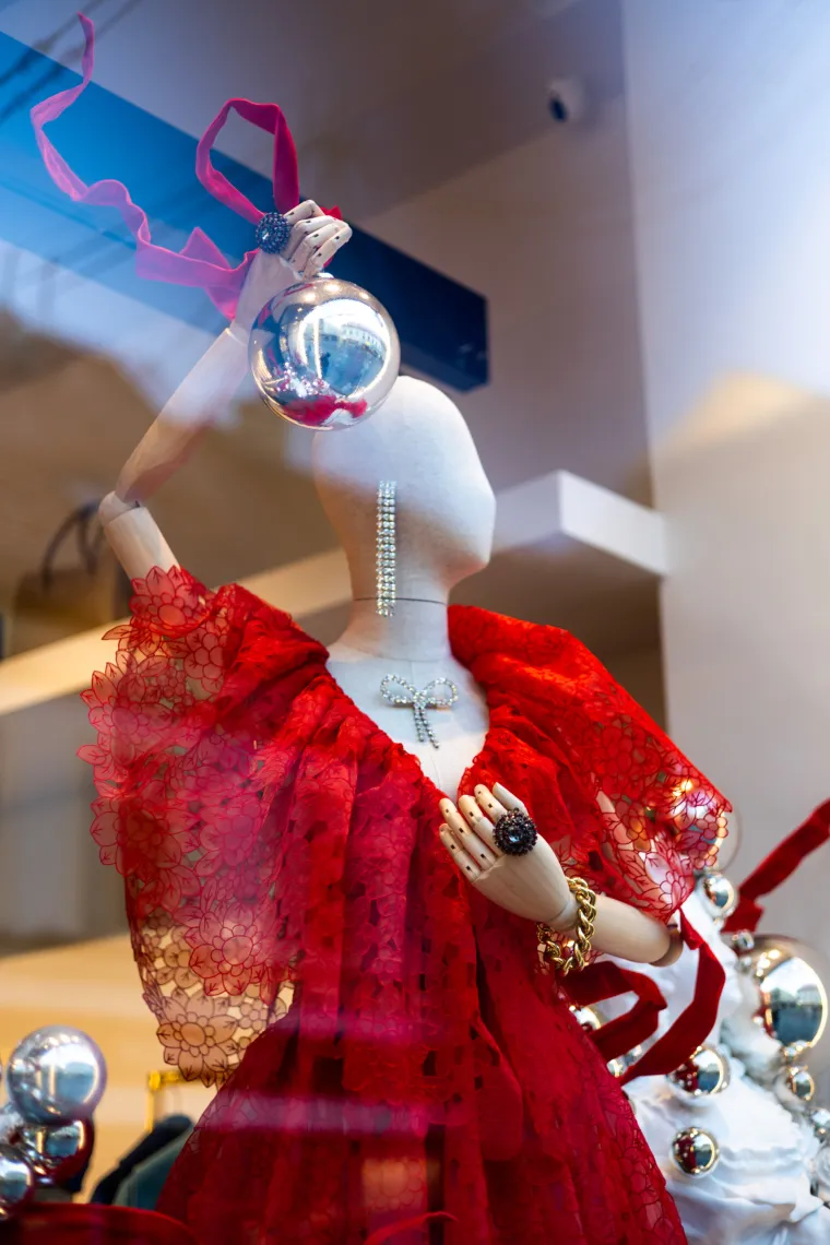 Božićna čarolija Sa&scaron;e &Scaron;ekoranje i Aleksandre Dojčinović