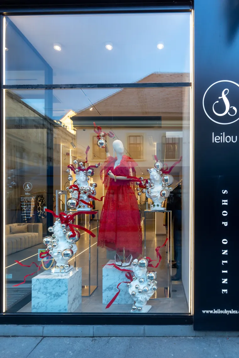 Božićna čarolija Sa&scaron;e &Scaron;ekoranje i Aleksandre Dojčinović