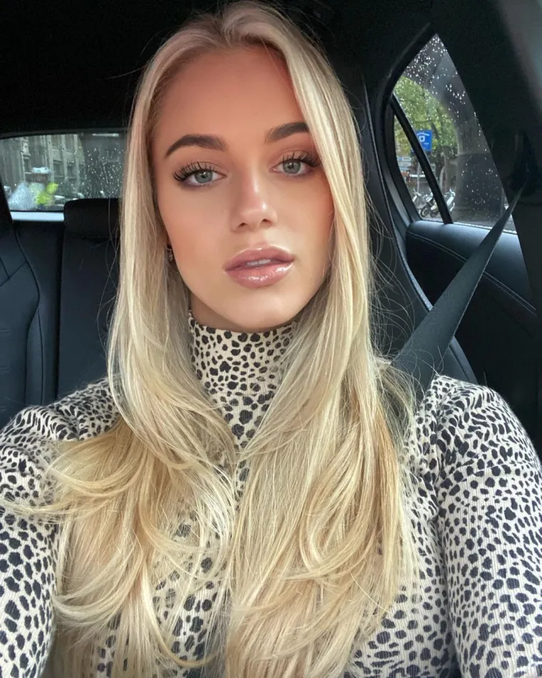 Atraktivna Ana Maria Marković zablistala u dresu Hrvatske, zanosnoj napadačici 'kockice' savr&scaron;eno stoje