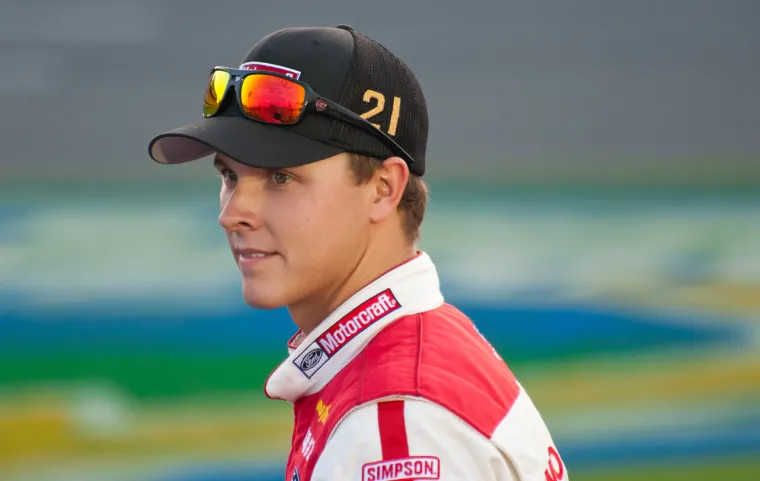 Trevor M. Bayne američki je profesionalni vozač automobilskih utrka. Godine 2011. Bayne je postao najmlađa osoba koja je ikada pobijedila na utrci Daytona 500, nakon što se više od dva mjeseca žalio na ukočenost u ruci. 