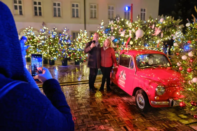 Je li ovaj 'mali crveni' najveća atrakcija zagrebačkog Adventa?