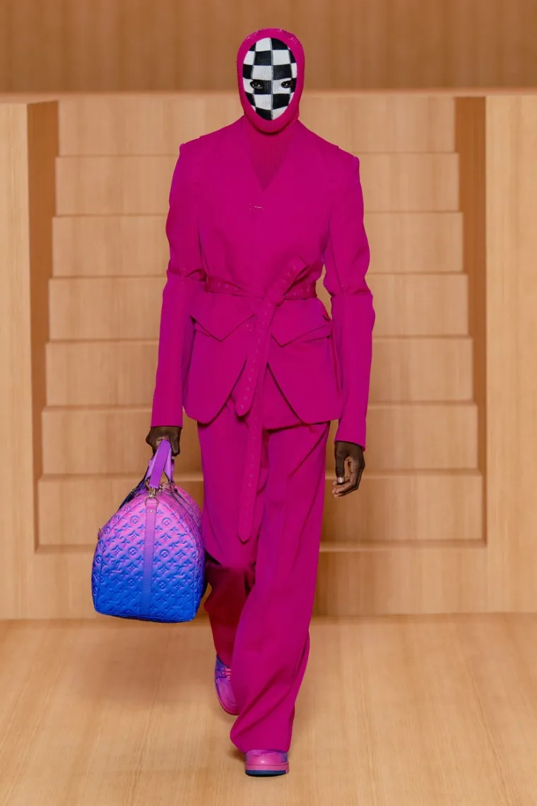 Ovakve odjevne predmete dugo nismo vidjeli: Louis Vuitton šokirao novom kolekcijom