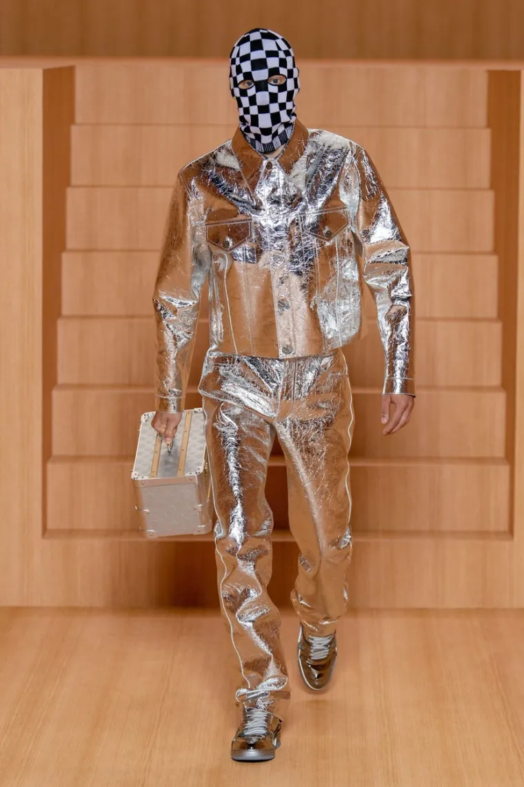 Ovakve odjevne predmete dugo nismo vidjeli: Louis Vuitton šokirao novom kolekcijom