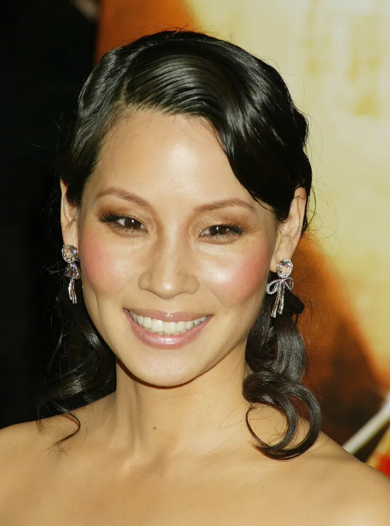 Lucy Liu slavi rođendan, nema &scaron;anse da pogodite koji: Bezvremenska ljepotica kao da ni dana nije ostarjela