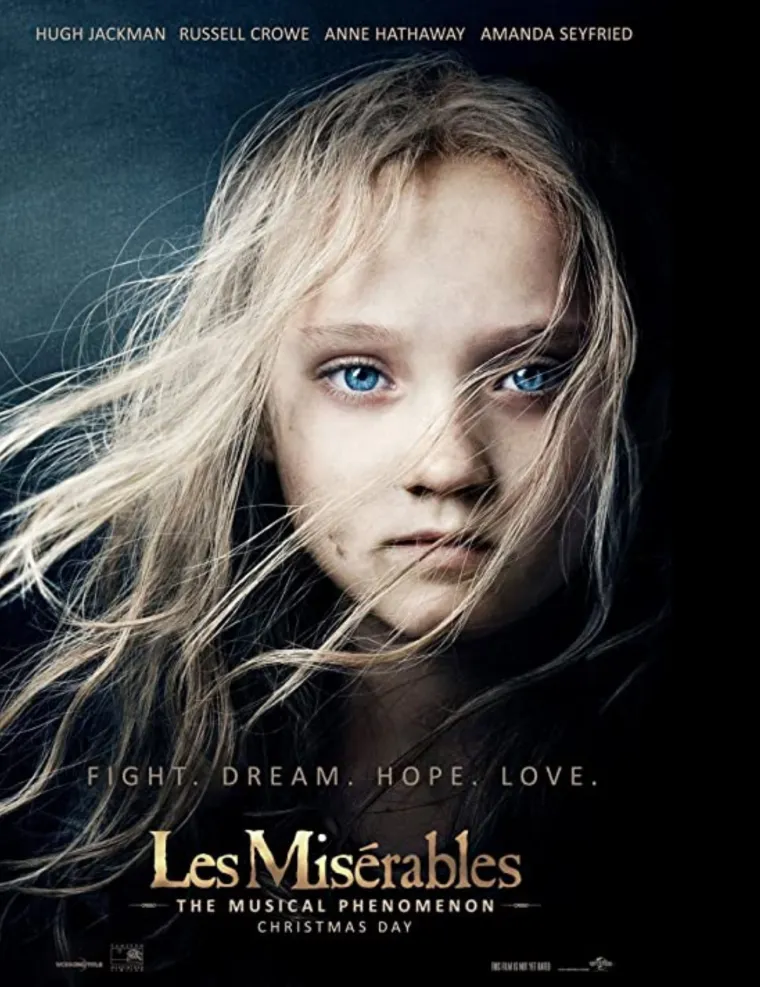 Amanda Seyfried u ovom je filmu utjelovila Cosette, izvanbračnu kći Fantine, koju čuvaju Thénardiersi sve dok je Valjean od njih ne kupi. Seyfried je za ovu ulogu izjavila: &quot;U ono malo vremena morala sam publici dati razlog da Cosette vidi kao simbol ljubavi, snage i svjetla u ovoj tragediji&quot;.
