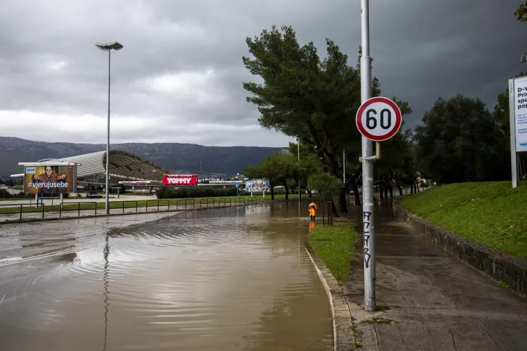 Kaos u Splitu: Obilne kiše potopile gradske ulice