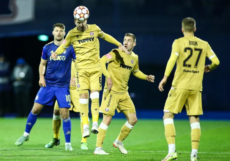 Pogledajte kako je izgledala velika borba Dinama i Hajduka u prvom derbiju sezone