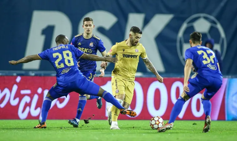 Pogledajte kako je izgledala velika borba Dinama i Hajduka u prvom derbiju sezone