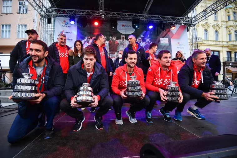 Pogledajte kako je izgledao doček na&scaron;ih tenisača, Gojo 'briljirao': 'Bolje da Hajduk osvoji naslov, nego mi Davis Cup'