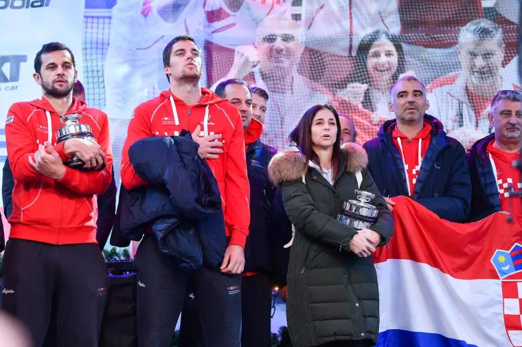 Pogledajte kako je izgledao doček na&scaron;ih tenisača, Gojo 'briljirao': 'Bolje da Hajduk osvoji naslov, nego mi Davis Cup'