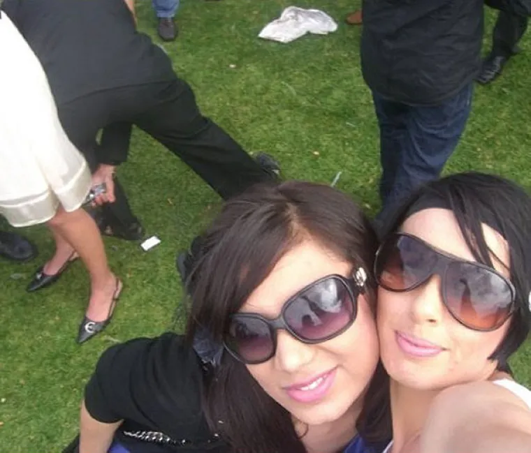 Nikome ne dalo da u životu žene bude samo ogledalo: Čuda vidi&scaron;, a samo ih u ti&scaron;ini i bez dodira živi&scaron;